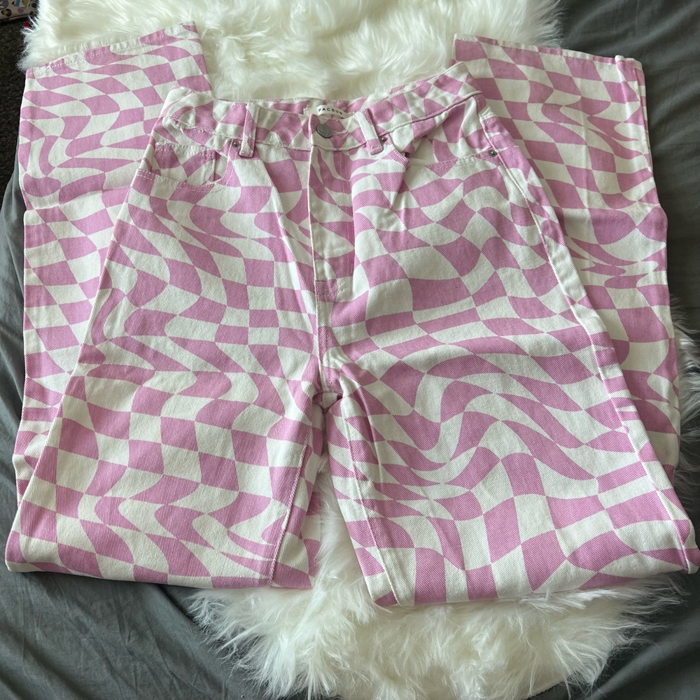 PacSun Checkered Wavy Pink High Waisted Jeans! Size 26